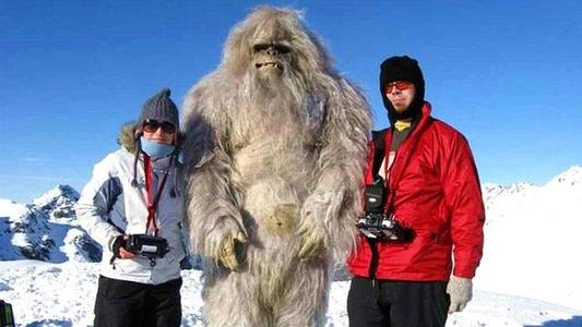 世界十大未解之谜：喜马拉雅山雪人迷踪，半人半猿身份成谜