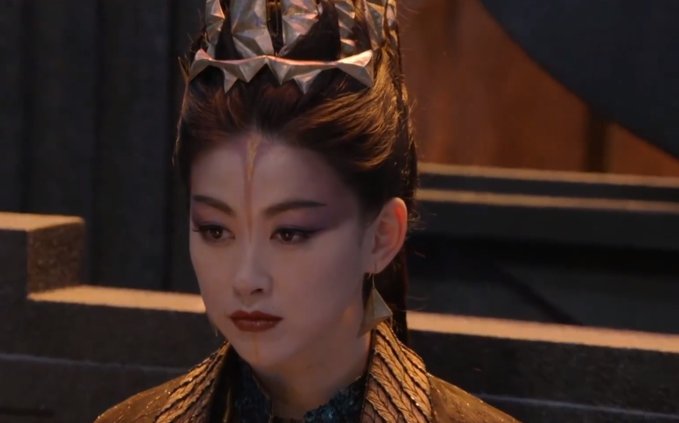 唐三|《斗罗大陆》大结局上演名场面，打戏高能燃爆，男女主吻戏却借位