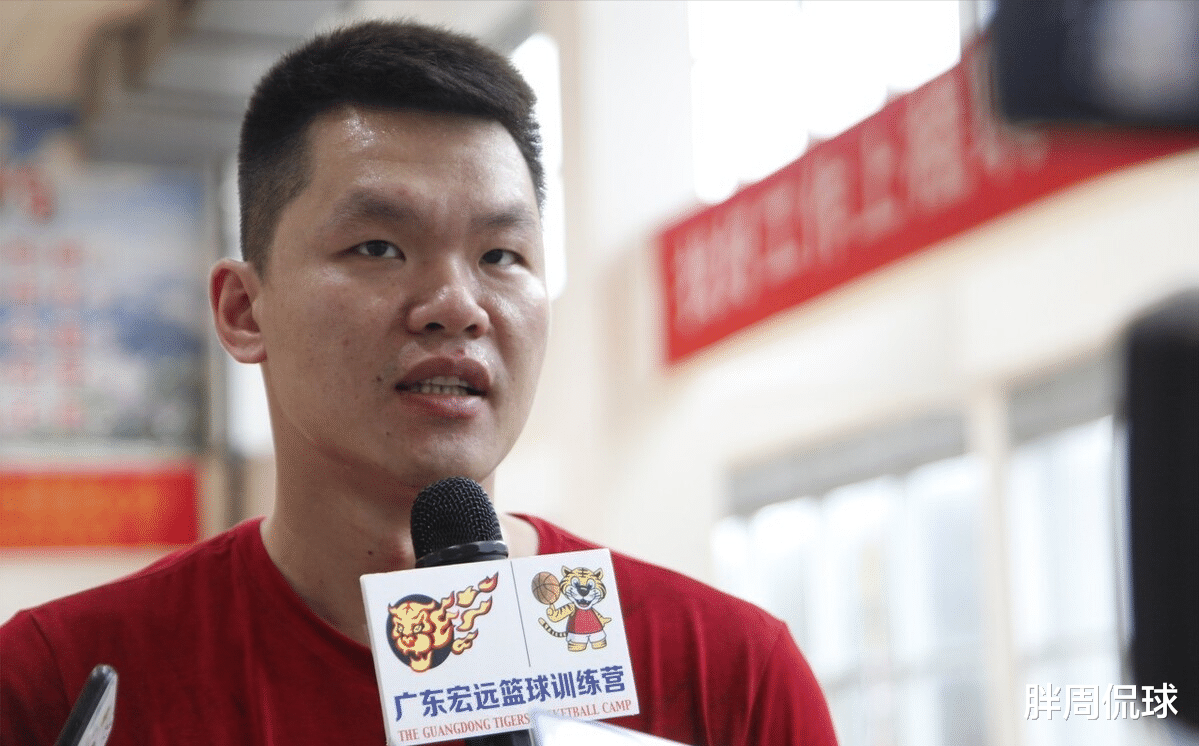 辽宁男篮|弗格抵达沈阳签约辽篮，大外援泰勒不见踪影，遭朱芳雨截胡？