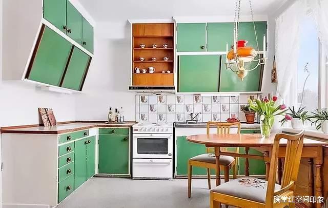 厨房吊柜如何设计？这种吊柜美观实用，还不碰头