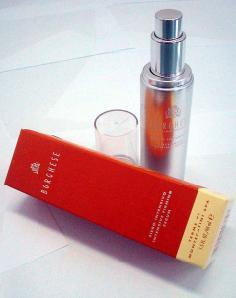 杨红聊时尚 补水精华液哪款好 性价比高的平价精华液安利