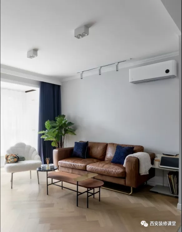 85㎡两室一厅,一间卧室,一间办公,单身美女的幸福新家落成