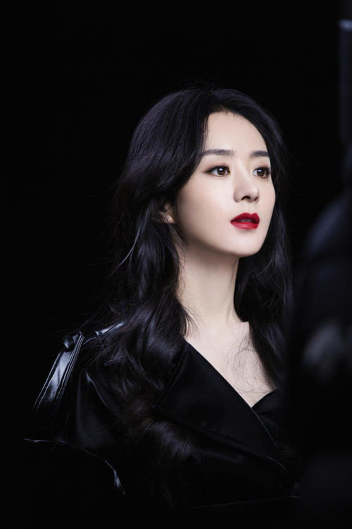 马思纯|赵丽颖公开道歉，4亿人“不买账”：好命女人，都有强大的自愈力