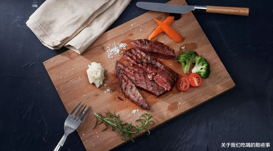 食盐|木砧板、竹砧板、塑料砧板，哪种好？区别大，选错了“病从口入”