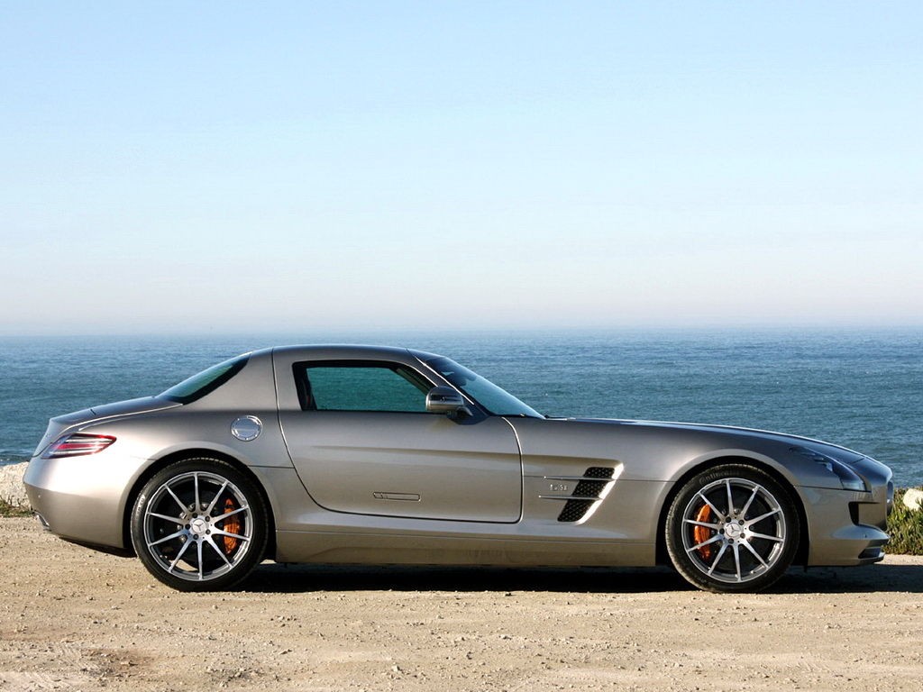 演唱会|华晨宇连开六场演唱会，音乐才子的座驾是700万的兰博基尼