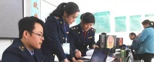 奶豆说育儿|学生报考公务员,“国考”和“省考”该如何选择,过来人说出答案