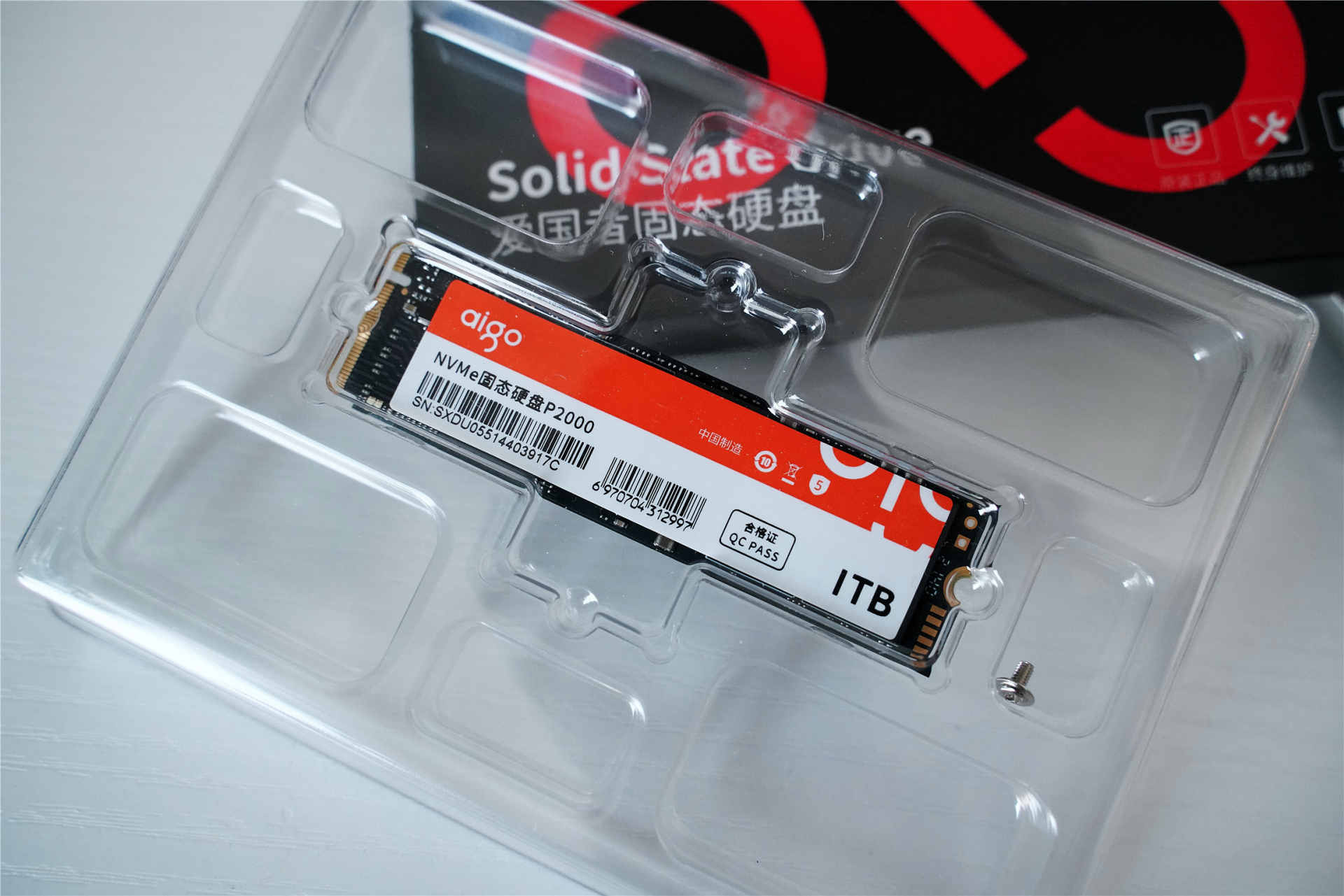 笔记本|网红SSD-1TB到了,给家里老款笔记本换个“芯”