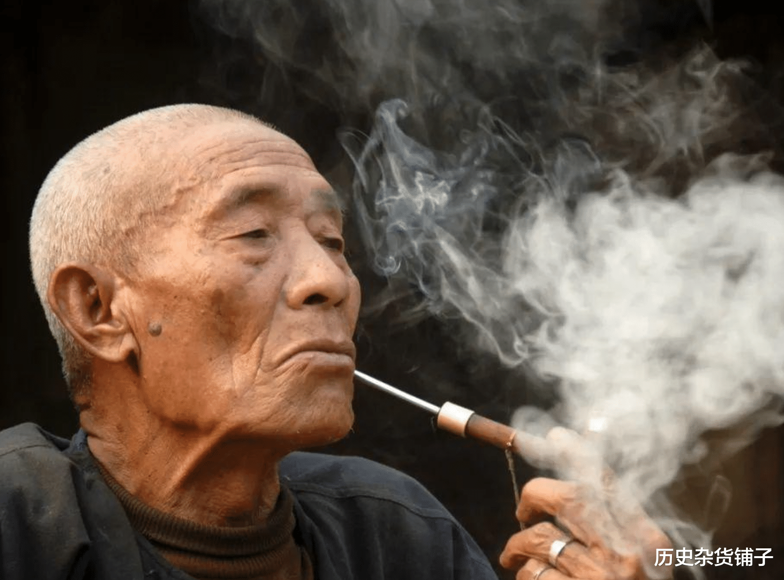 水果|人老之后身上会有异味？专家：五十岁后要多注意，可预防老年臭