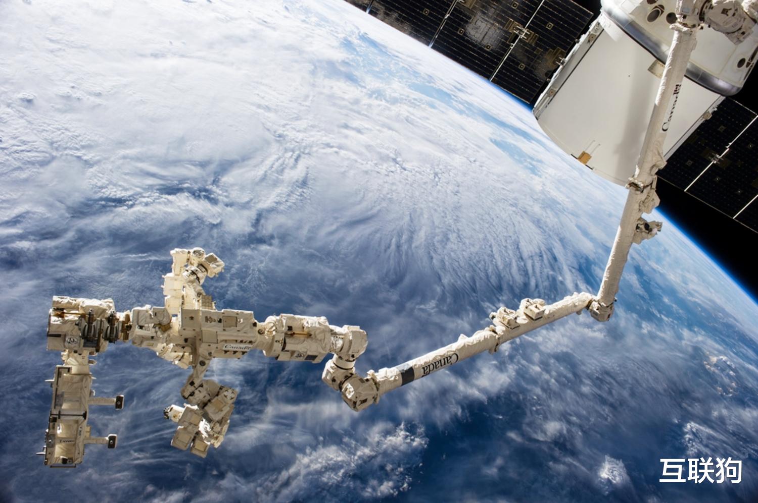 我国空间站令国际空间站相形见绌：不仅宽敞明亮，还有黑科技加持