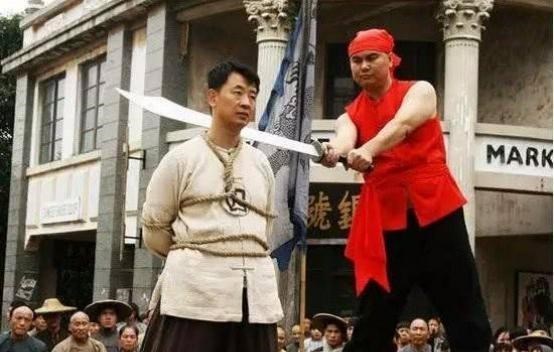 家政|在清朝末年，刽子手的收入怎样，砍一颗头相当于现在多少钱？