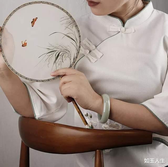 青金石|什么样的和田玉饰品既有中国风,但又不会显得老气?