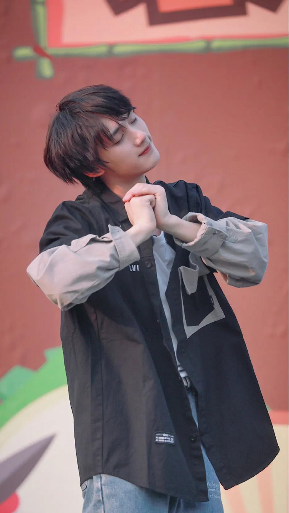 孙俪|刘耀文、丁程鑫、马嘉祺、张真源、严浩翔、贺峻霖头像壁纸：优秀的发圈文案