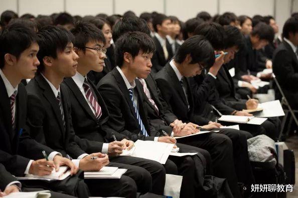 殷世航|硕士直言：毕业后，发现要和“专科生”抢工作，我觉得对不起父母