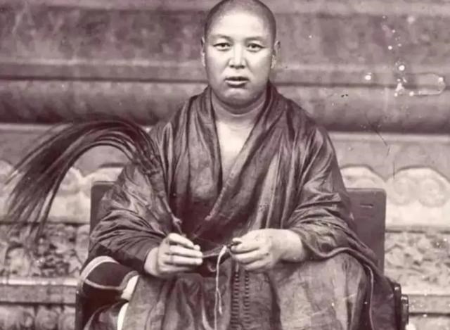 育儿心课堂|民间故事：妖和尚练邪术，用麻袋装女子，乞丐大显神通