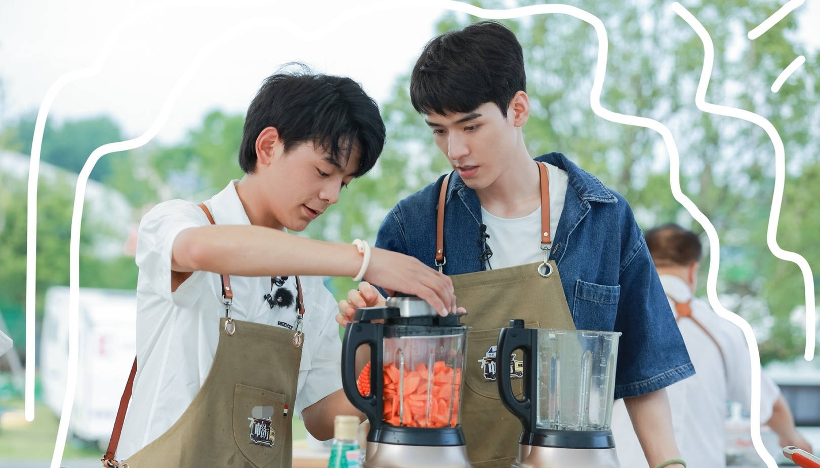 姚安娜|中餐厅里姚安娜不认识葱和韭菜，周也的表情直接失控了，真是笑死了