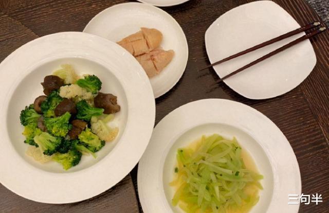 黄晓明|43岁黄晓明瘦了20斤，看了他的减脂食谱，网友：我还是胖着吧