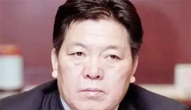 悲催首富李海仓:48岁被发小枪杀,儿子11年败光百亿财产