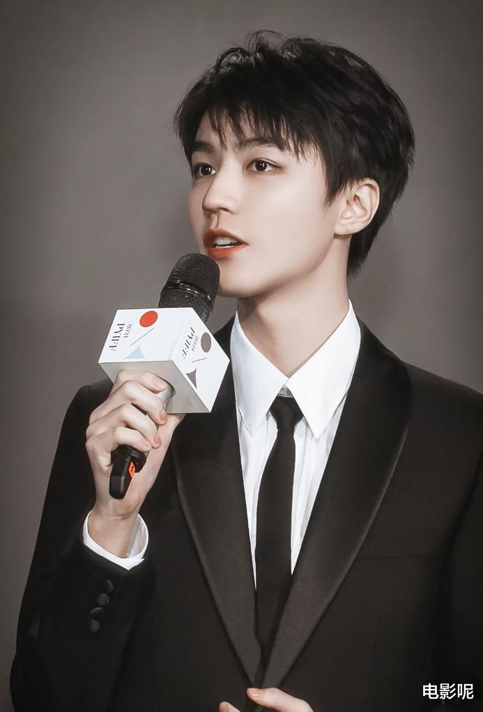 王俊凯|王俊凯新行程曝光，粉丝猜测是品牌活动，但官方却并未发放门票