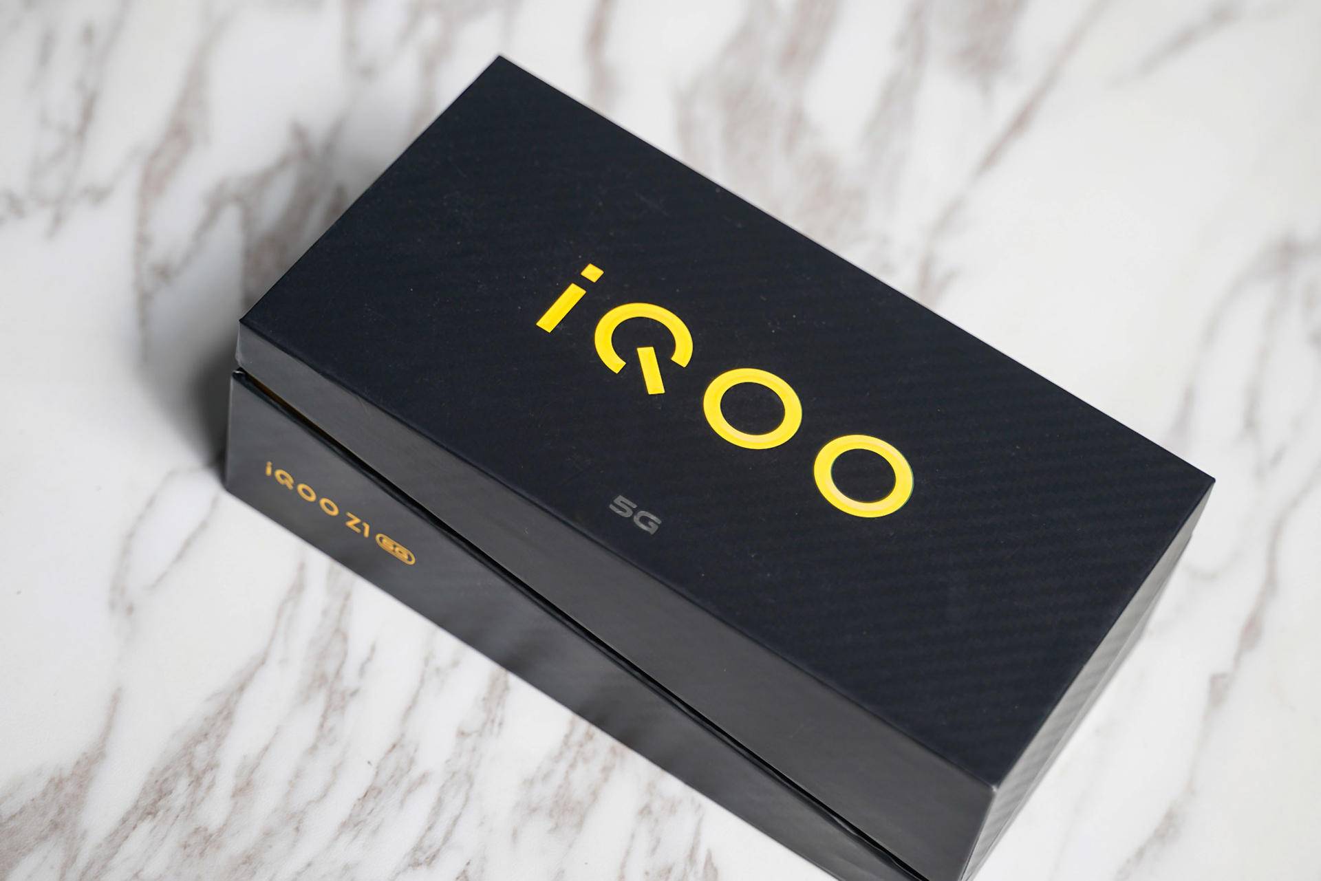 天玑1000plus|iQOOZ1测评：天玑1000Plus能否扛住硬核大旗