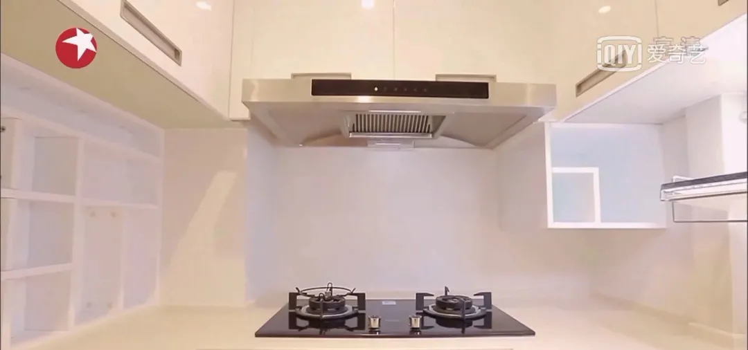 佛系|三胎家庭共7人蜗居43㎡, 他们的生活是什么样?