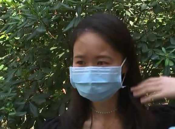 山西省|山西女孩第一次租房，就被中介嘲讽“长得丑”，中介：她没订下房