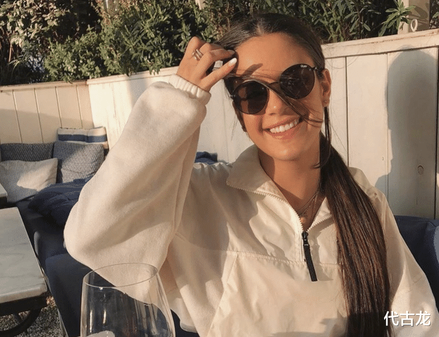 德勒·阿里|酒吧忘情舌吻！阿里撩上瓜迪奥拉女儿，双方才交往一个多月