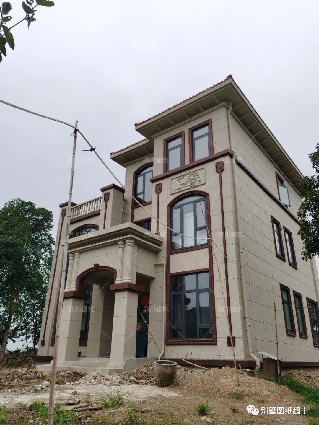 |好房不一定贵，回村32万建了这款三层别墅