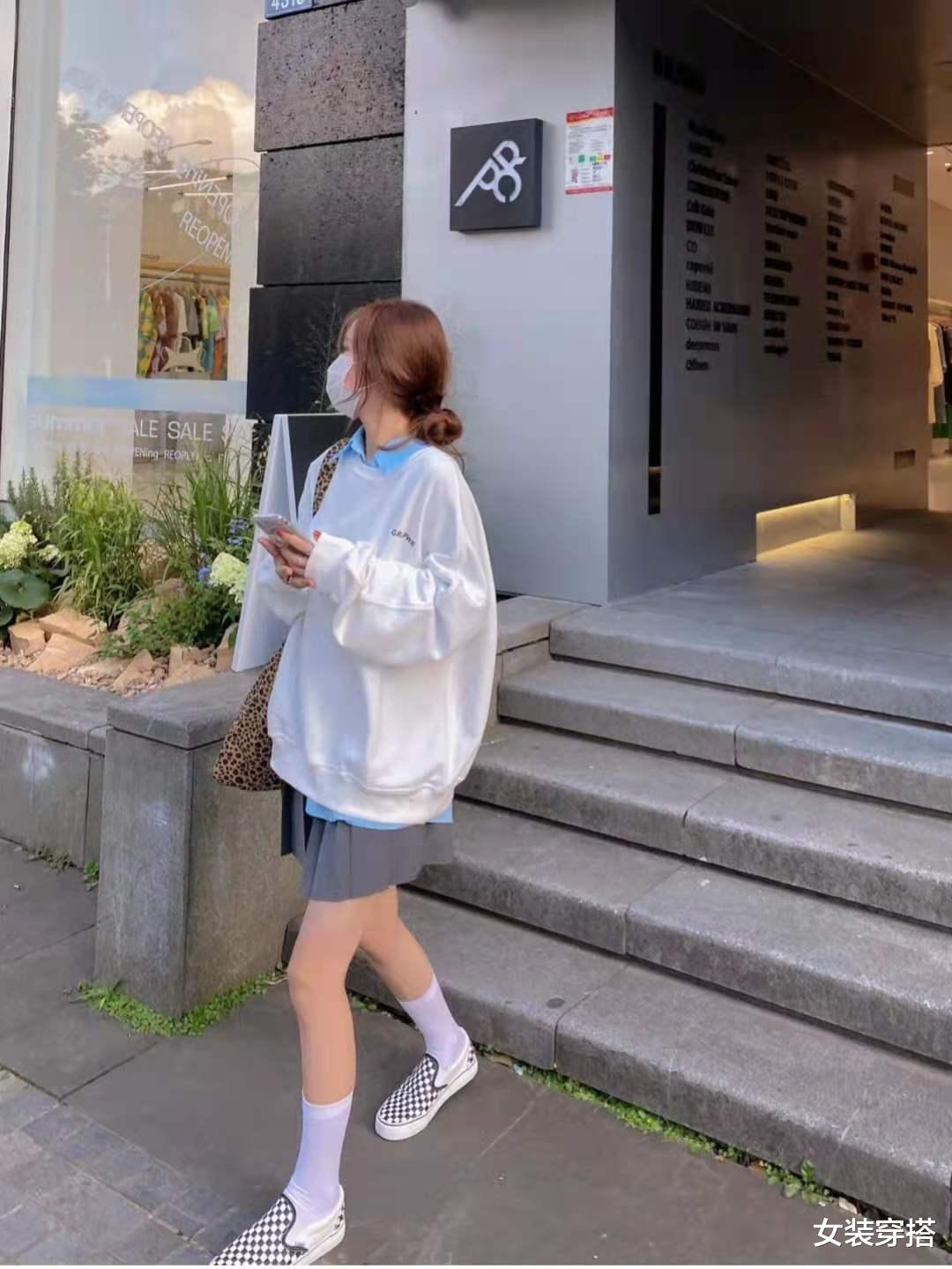 女装穿搭|女人秋天卫衣怎么穿搭好看