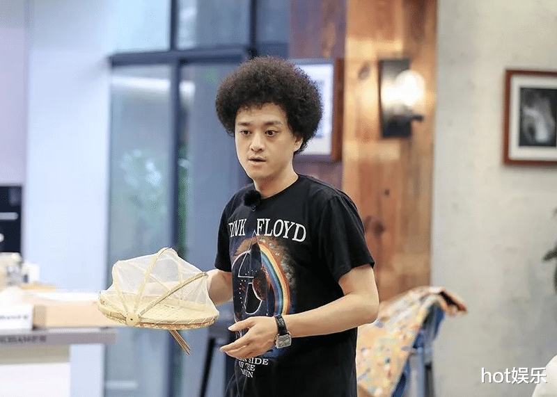 赵英俊|赵英俊患病有迹可循，一年前就骨瘦如柴，朋友聚会一脸憔悴