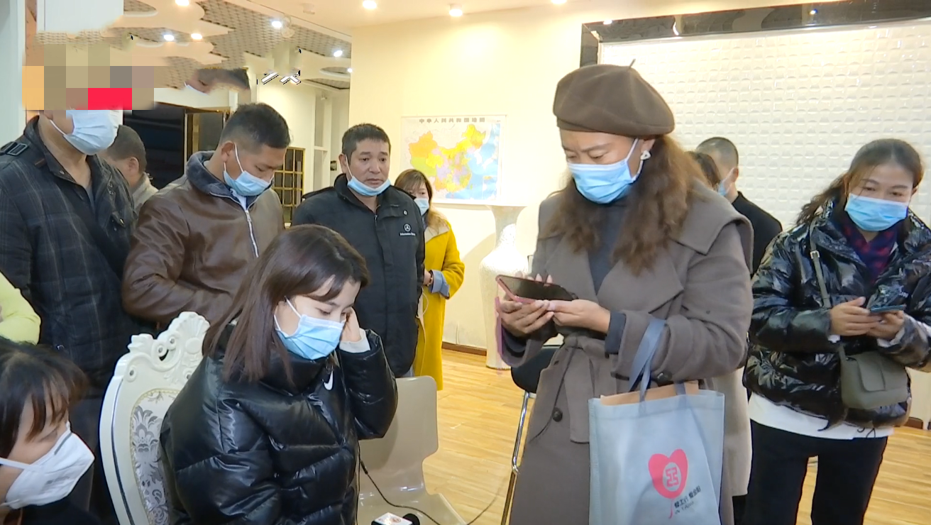 贵州:想带亲朋好友发财,结果本金全被骗光,女子:要拉我跳楼