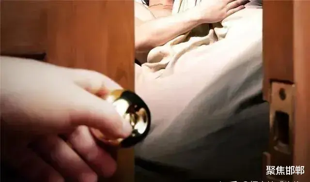 邯郸女子竟杀死丈夫焚尸,735名村民联名求判死刑!