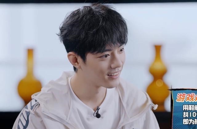 肖战|王一博千玺杨幂杨紫均提名，网友疑问为何没肖战，粉丝回答很幽默