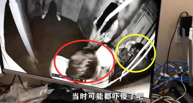 城市谈 河南2对小情侣相约玩密室逃脱，房间内遇惊吓错抱对方女友