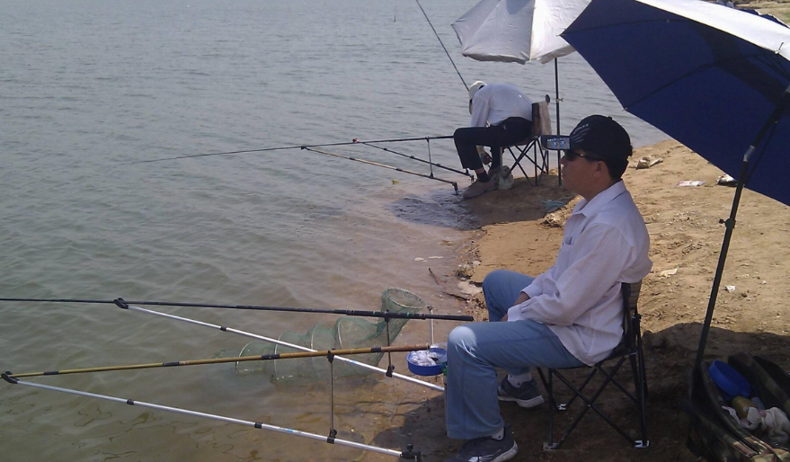 龙虾|夏季钓大水域，天气变热，钓法也要随之改变