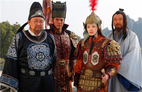 狄仁杰|武则天和狄仁杰是何关系？清点狄仁杰遗物时找到8字，暴露2人关系