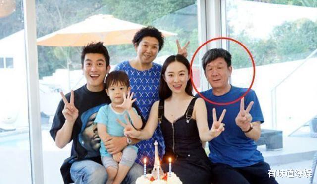 潘长江|潘长江基因被女儿躲过，却在外孙身上完美发挥，“隔代遗传”厉害