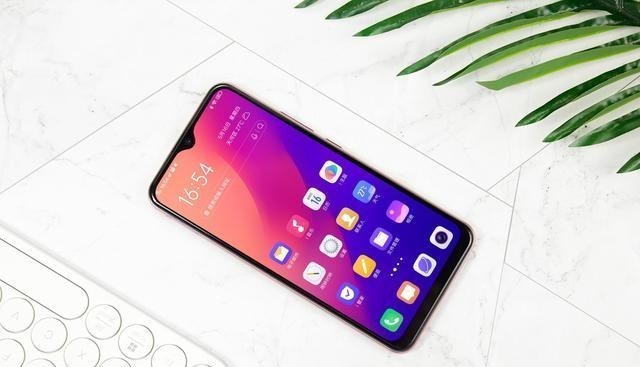 vivo|vivo爆发6000mAh新机，8+256G定为1999，红米真正的劲敌来了