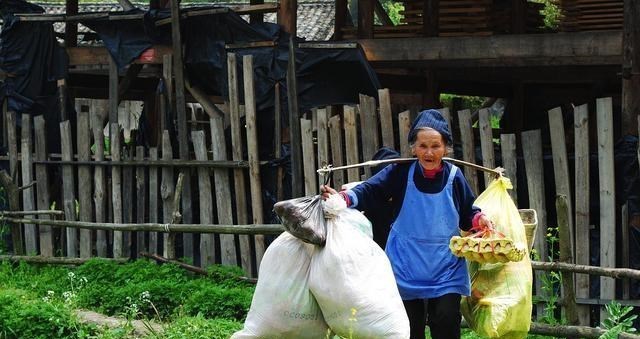 延迟退休 延迟退休成定局，那50岁后找不到工作怎么办？专家再提新建议