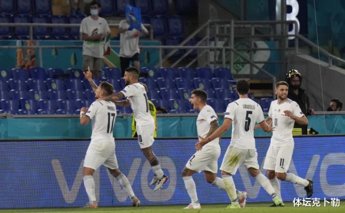 意大利队|冠军相?意大利揭幕战完胜土耳其创2纪录,但曼奇尼这番话不应该