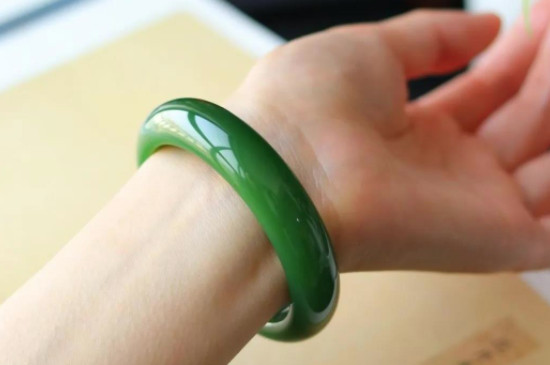 翡翠手镯|翡翠手镯圈口如何测量