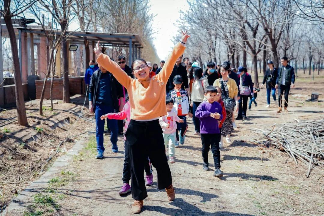 蟑螂|一对高学历夫妻的10年：有钱不享受，过得灰头土脸却很骄傲