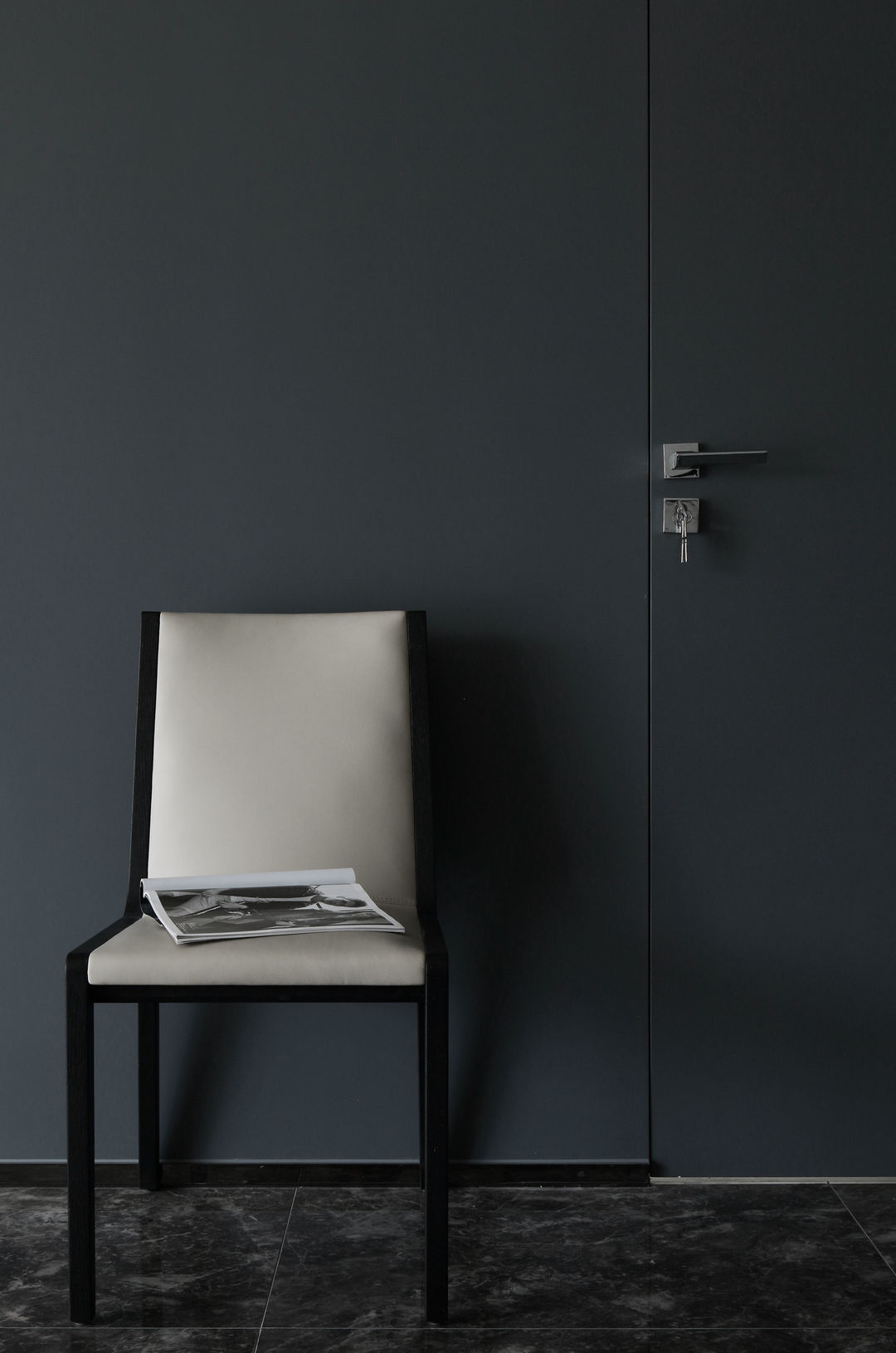 简约但不简单，舍弃华丽的装饰，打造更符合现代生活节奏的家