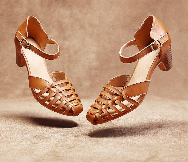 24格时尚圈|炎炎夏日,怎么可以少的了一双清凉的凉鞋呢?