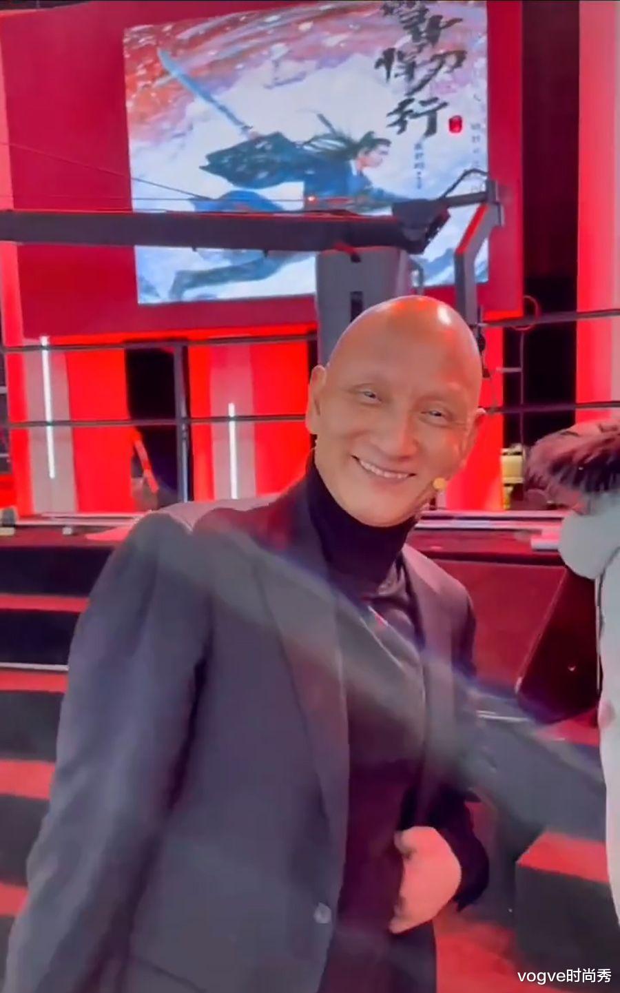 雪中悍刀行|《雪中悍刀行》：“韩貂寺”帅气亮相发布会，“青鸟”大方秀兵器