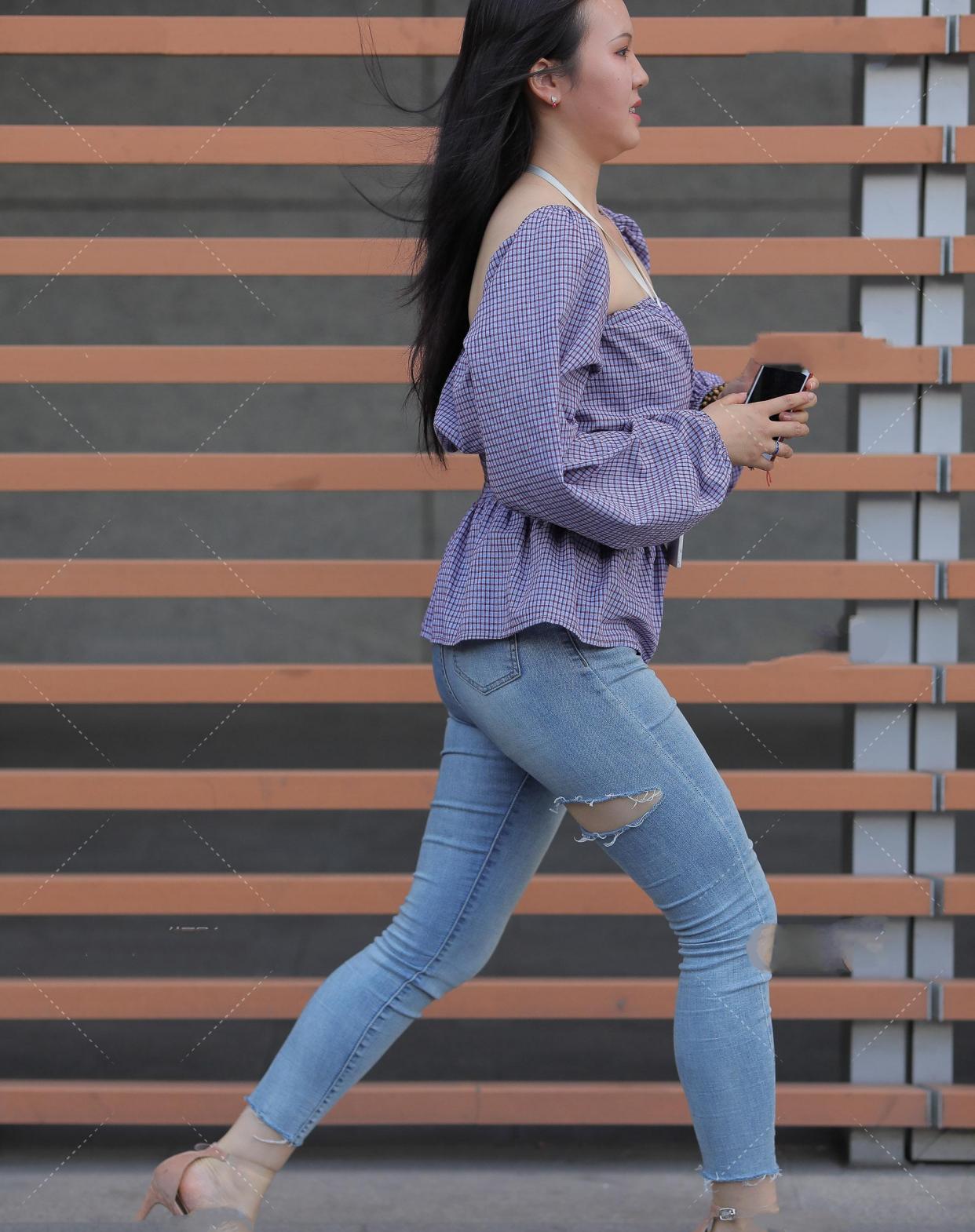 夹克|紫色宽松无肩七分袖短格子灯笼袖夹克，格子设计非常适合职场女性