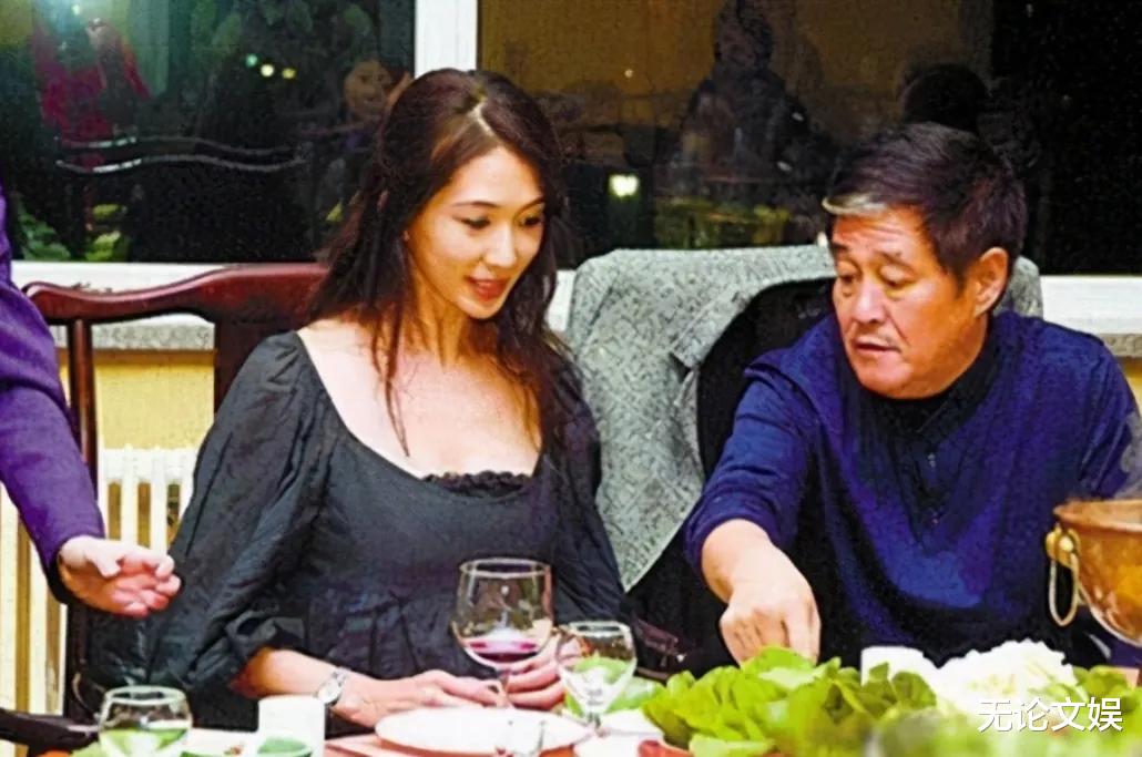 赵本山|赵本山邀请林志玲到家赴宴，不喝茅台只要普洱，一片火腿价值8万8