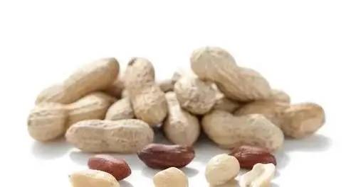 健康缘来很简单 常吃花生好处多，但4类人不能吃