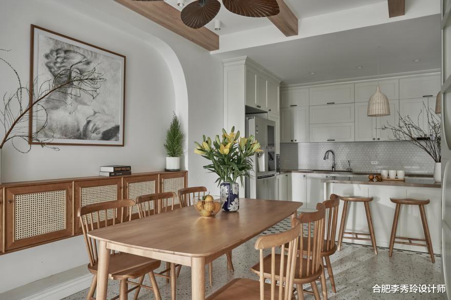 |3层别墅一住就是10年，入户私人庭院，7米3挑高客厅越禅意越舒服