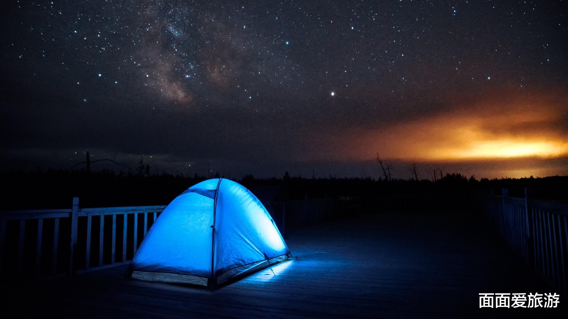 驴友 户外游玩！被领队安排“异性混居”，3位美女说出“混居”经历