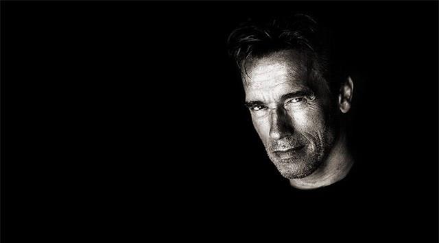 阿诺德·施瓦辛格|施瓦辛格回忆婚外情细节：出轨家中女佣，因私生子长太像被揭穿